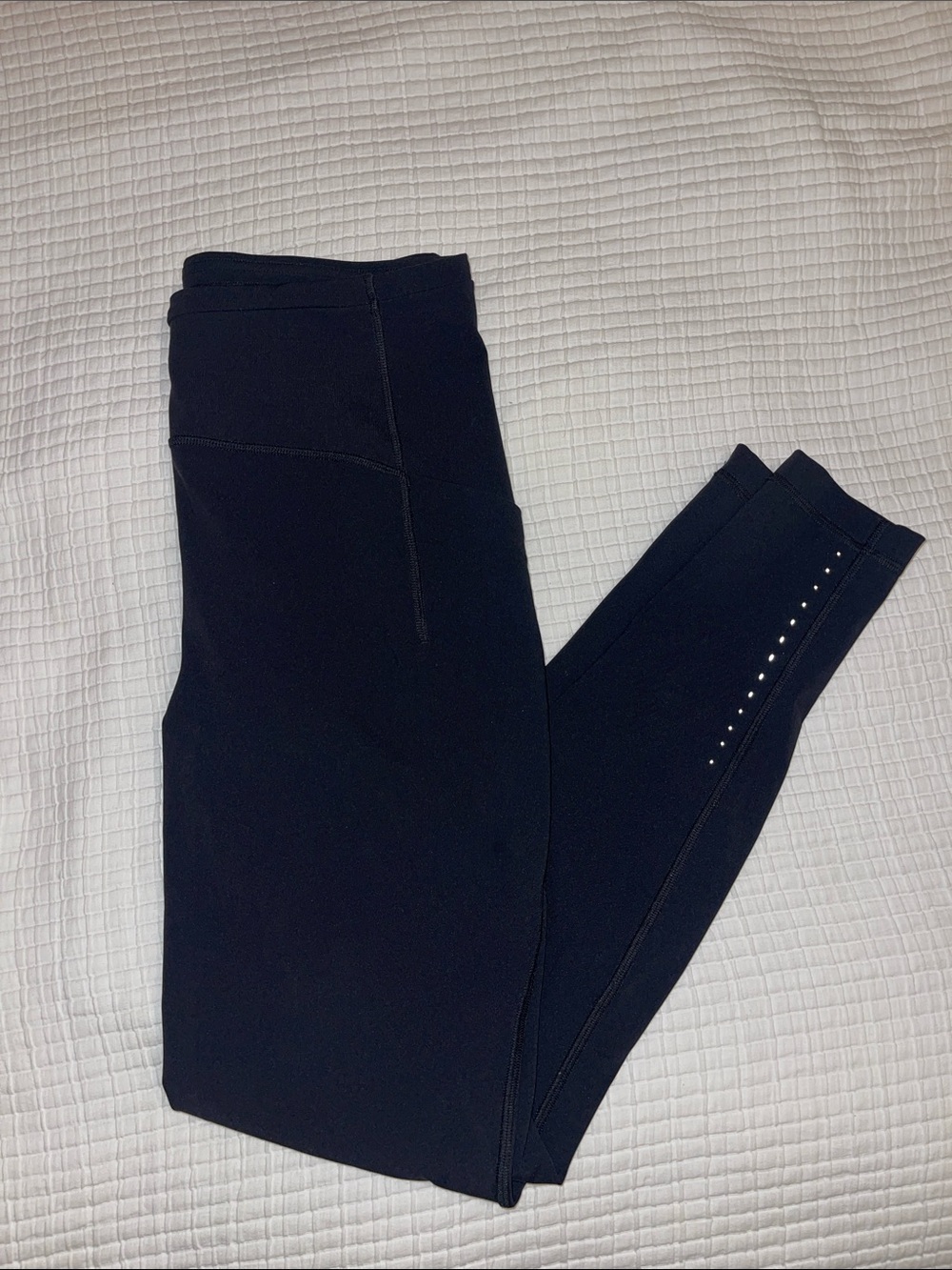 Lululemon high rise size 8 yoga pants